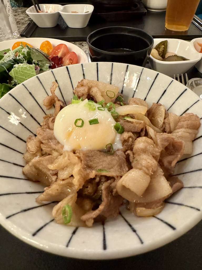 パラダイスシティ、cafe９、フード